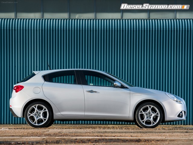 Alfa Romeo Giulietta Business Edition 2015 Picture #9 Alfa Romeo Giulietta Business Edition 2015 Picture #9